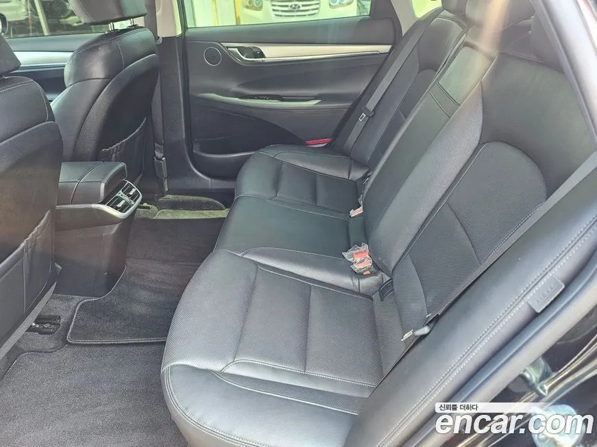 Hyundai Grandeur — фото 10