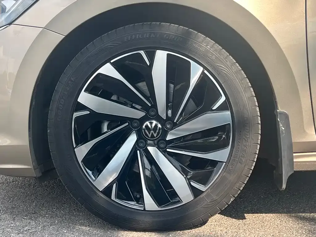 Volkswagen Passat 2022 из CN, фото 10