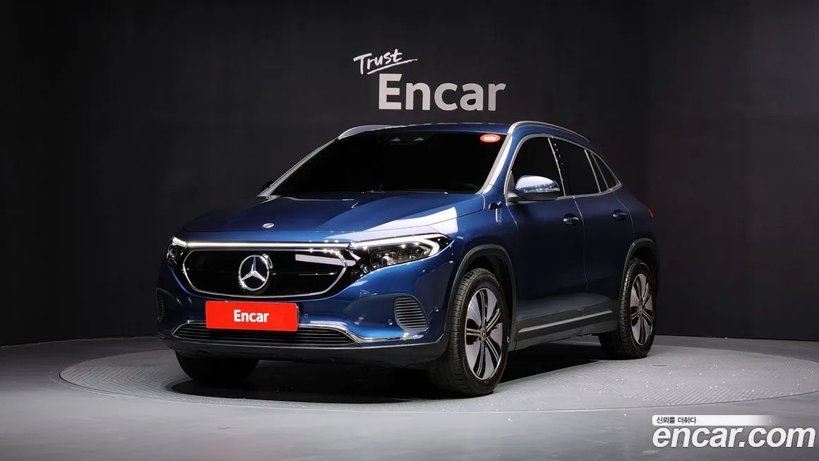 Mercedes-Benz EQA — фото 1