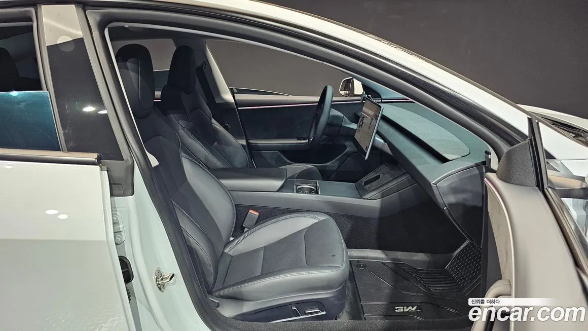 Tesla Model 3 2024 из KR, фото 10