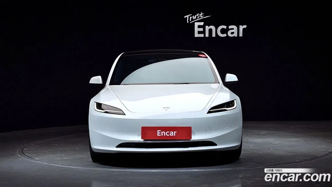 Tesla Model 3 2024 из KR, фото 3