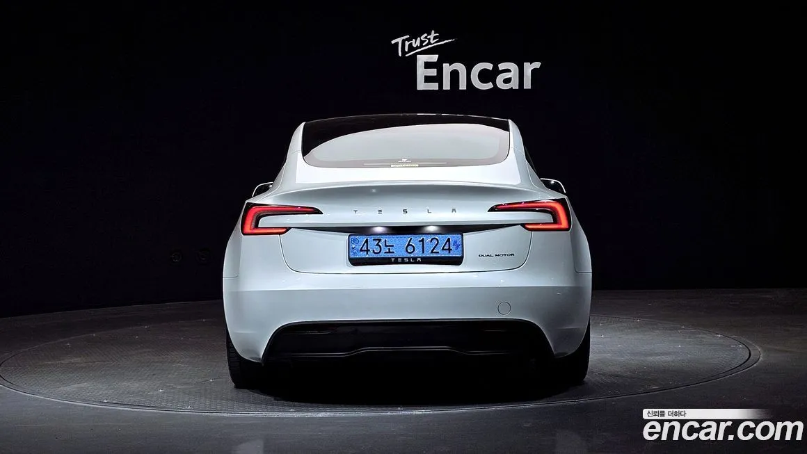 Tesla Model 3 2024 из KR, фото 4