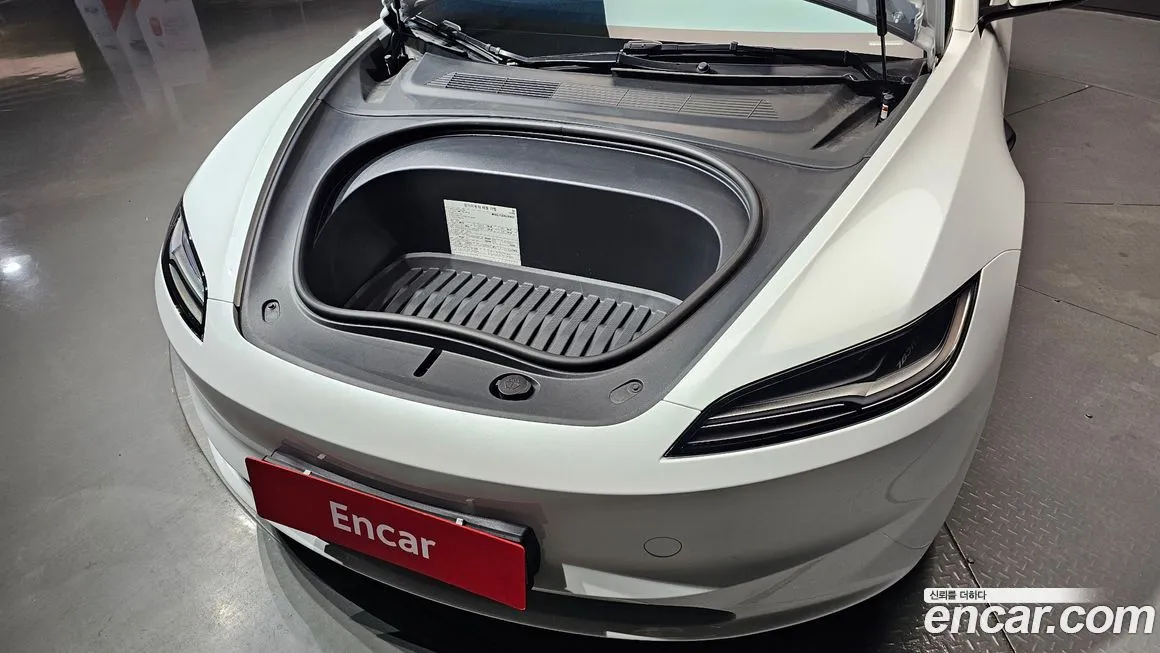 Tesla Model 3 2024 из KR, фото 6