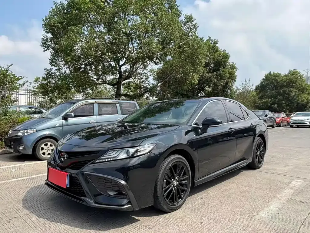 Toyota Camry 2023 из CN, фото 3