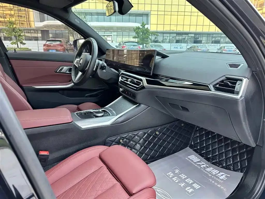 BMW 3 Series 2024 из CN, фото 7