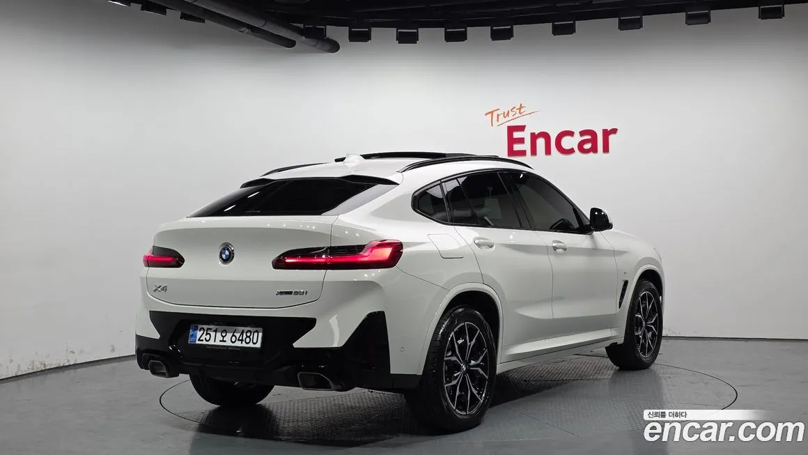 BMW X4 2023 из KR, фото 2