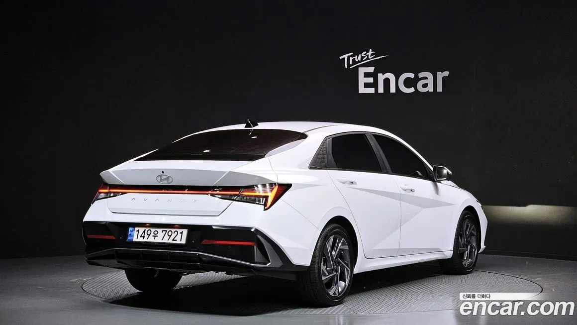 Hyundai AVANTE — фото 2