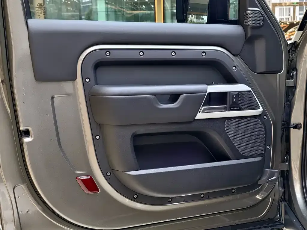 Land Rover Defender 2023 из CN, фото 5