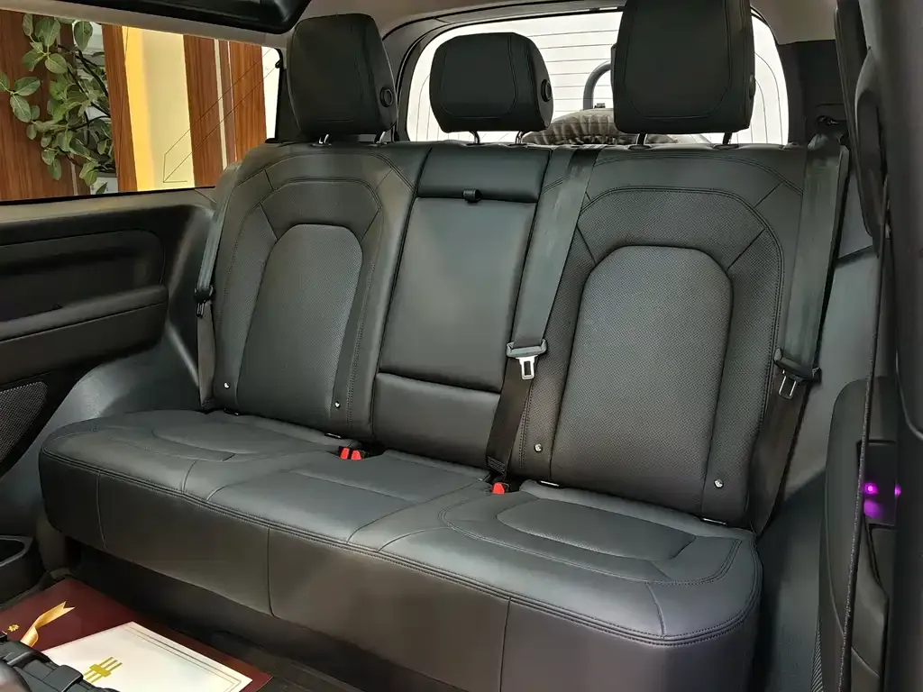 Land Rover Defender 2023 из CN, фото 9