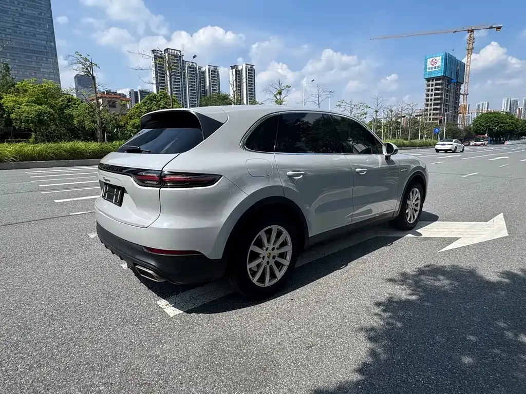 Porsche Cayenne Hybrid 2021 из CN, фото 4