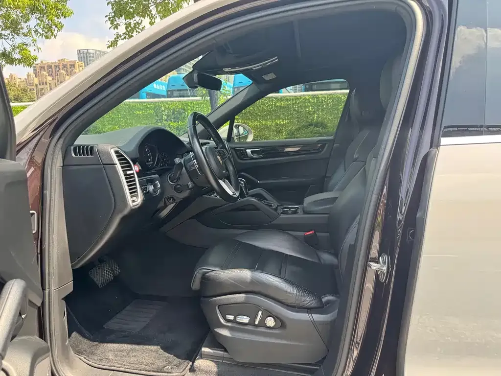 Porsche Cayenne Hybrid 2021 из CN, фото 8