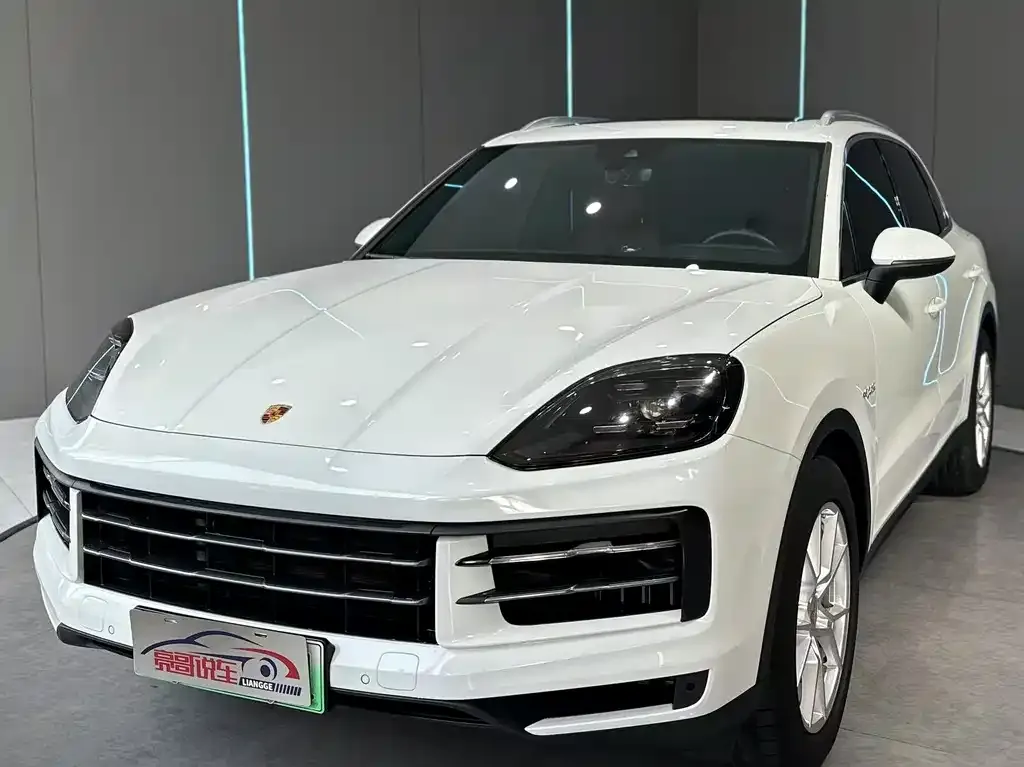 Porsche Cayenne Hybrid — фото 1
