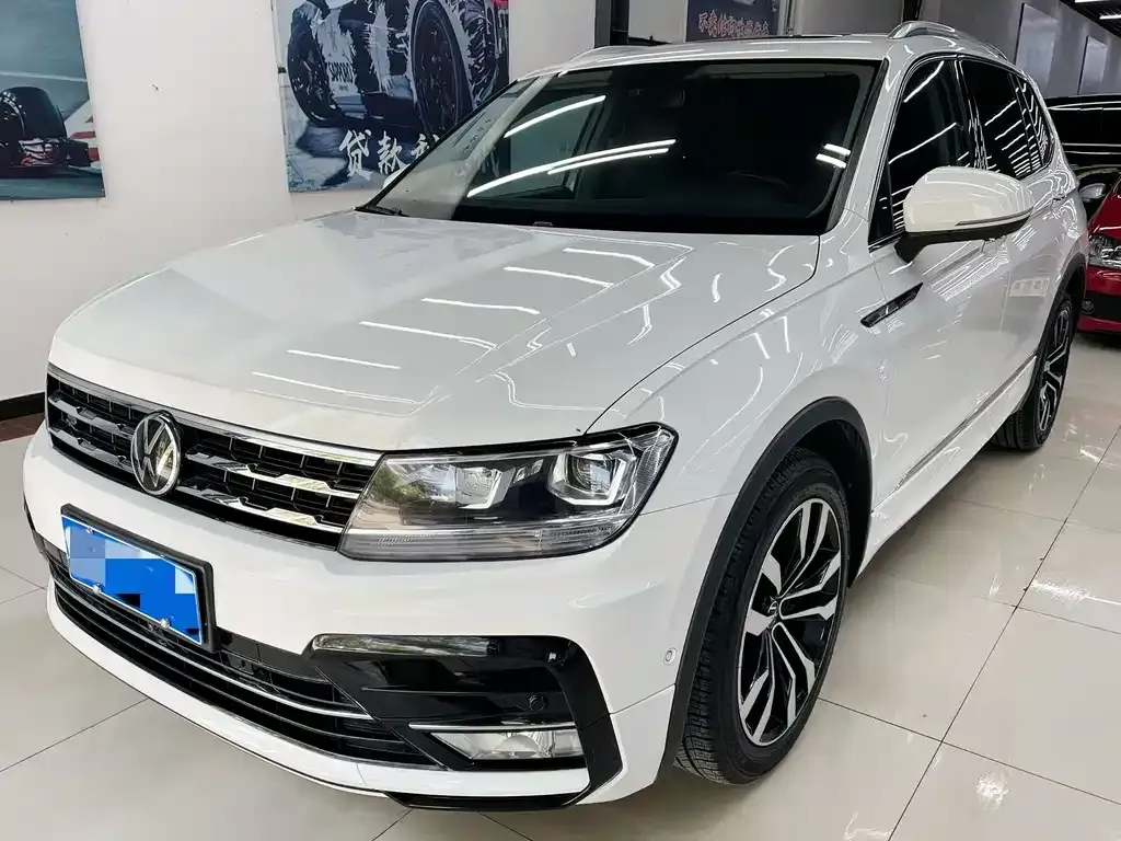 Volkswagen Tiguan L 2021 из CN, фото 2