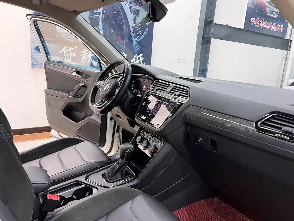 Volkswagen Tiguan L 2021 из CN, фото 8