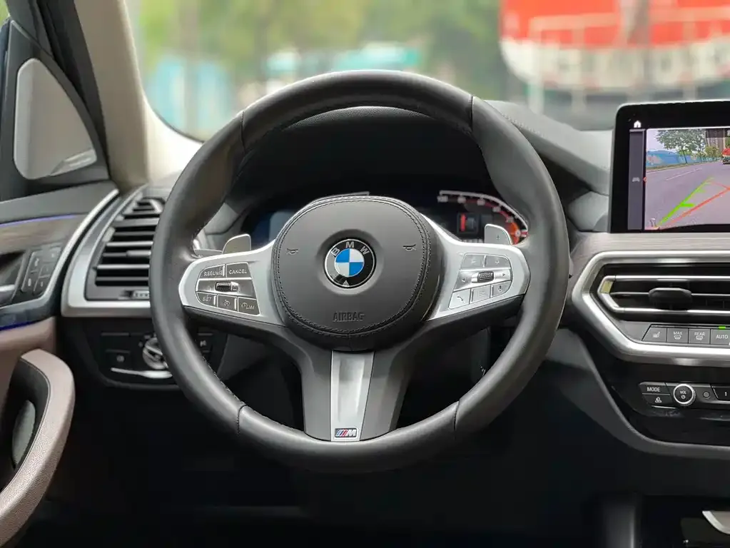 BMW X3 — фото 9