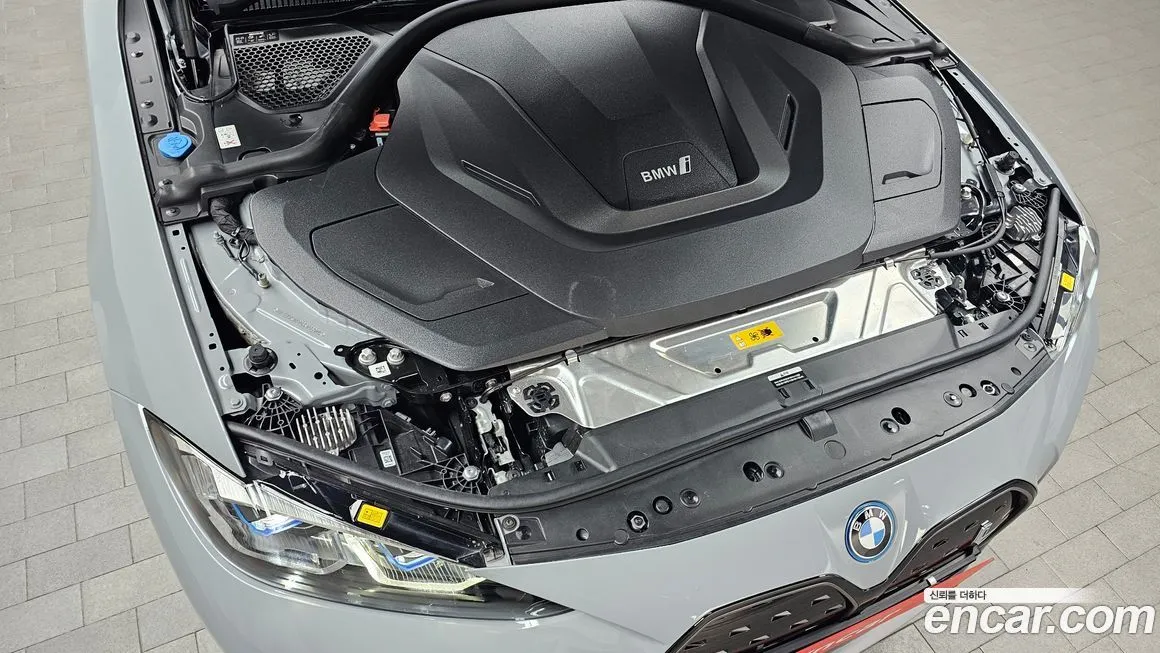 BMW i4 2024 из KR, фото 6