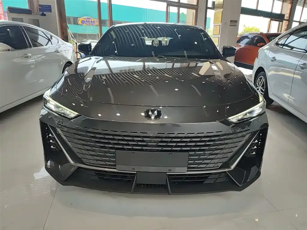 Changan UNI-V 2023 из CN, фото 3