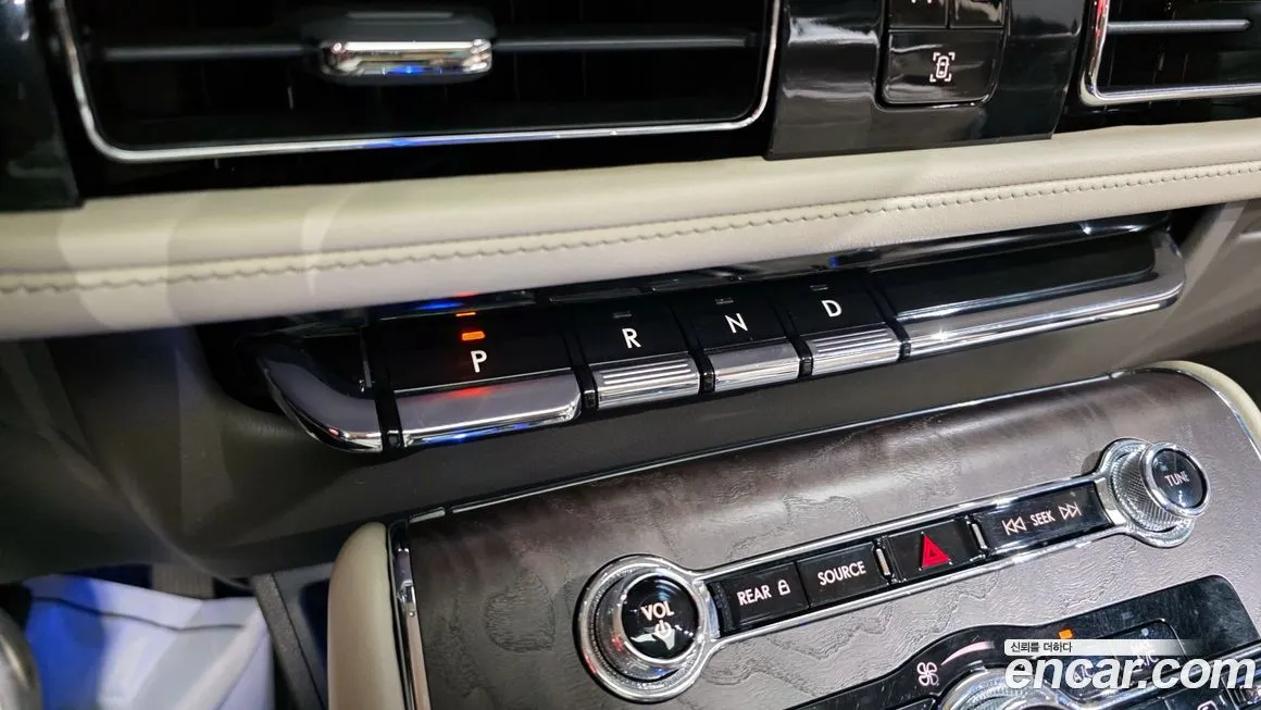 Lincoln Aviator — фото 9