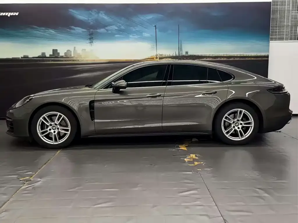 Porsche Panamera 2022 из CN, фото 2