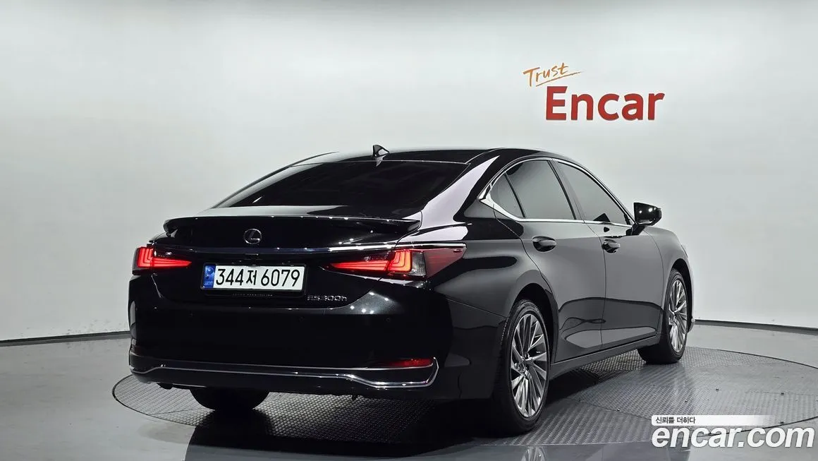Lexus ES 2023 из KR, фото 2