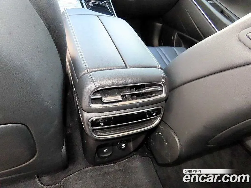 Genesis GV80 — фото 10