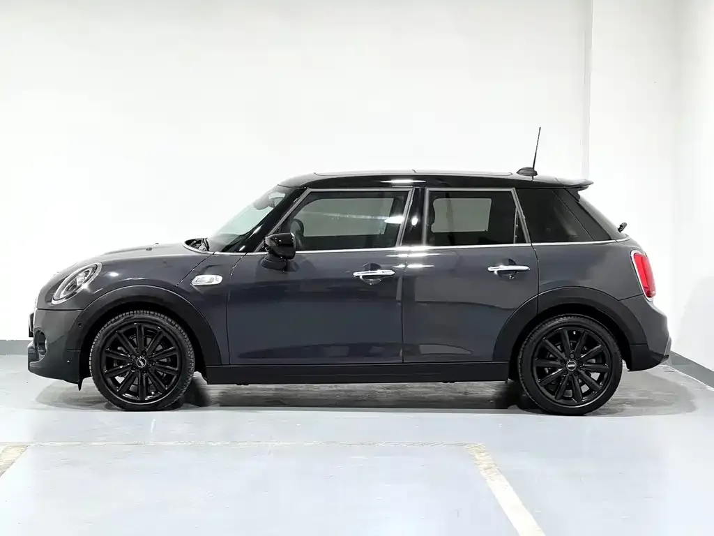 MINI Cooper (3-door) 2021 из CN, фото 8