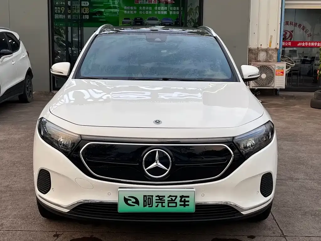Mercedes-Benz EQA 2023 из CN, фото 2
