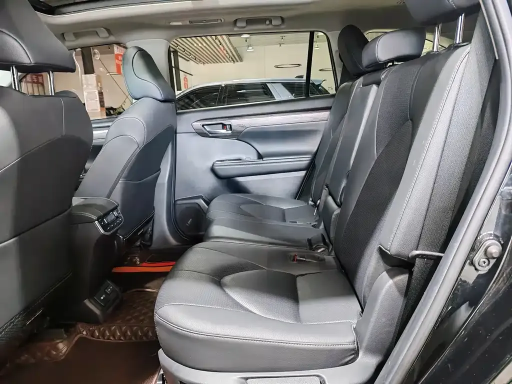 Toyota Highlander 2022 из CN, фото 10