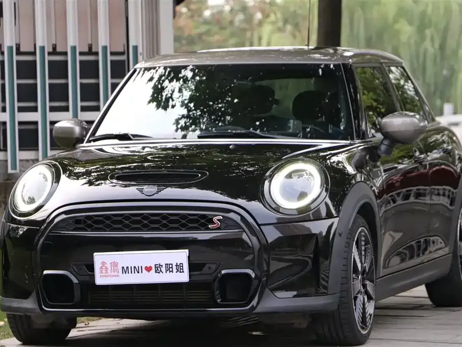 MINI Cooper (3-door) 2021 из CN, фото 1