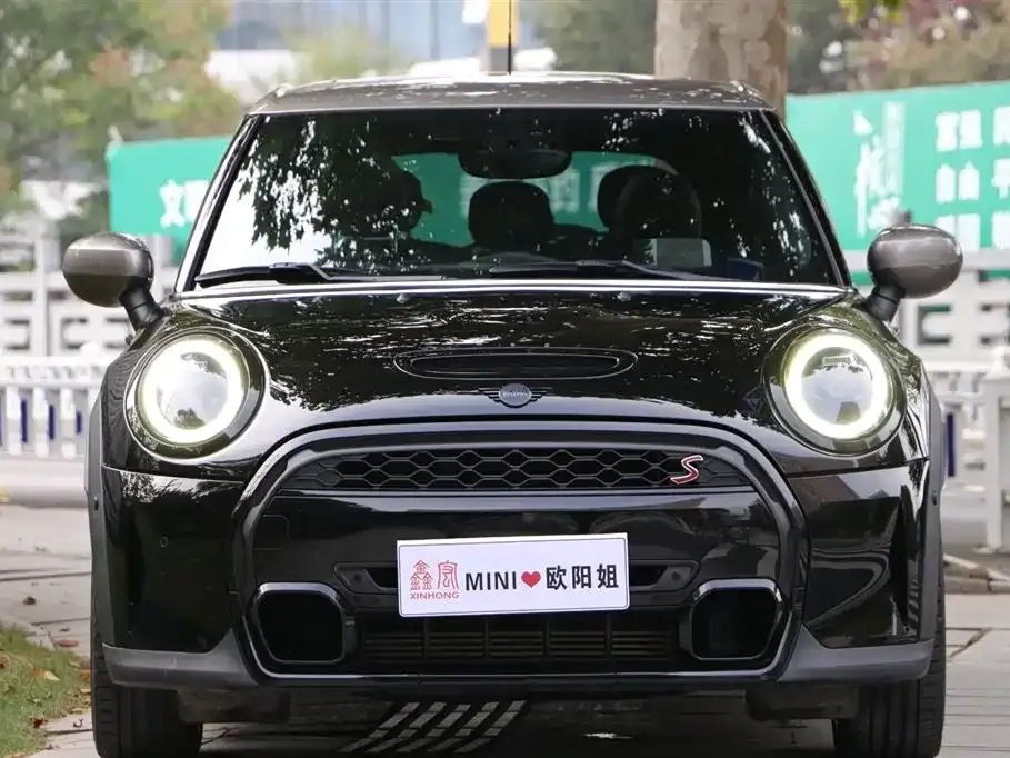 MINI Cooper (3-door) 2021 из CN, фото 2