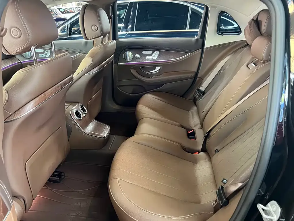 Mercedes-Benz E-Class 2023 из CN, фото 6