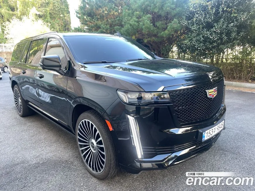 Cadillac Escalade 2023 из KR, фото 2