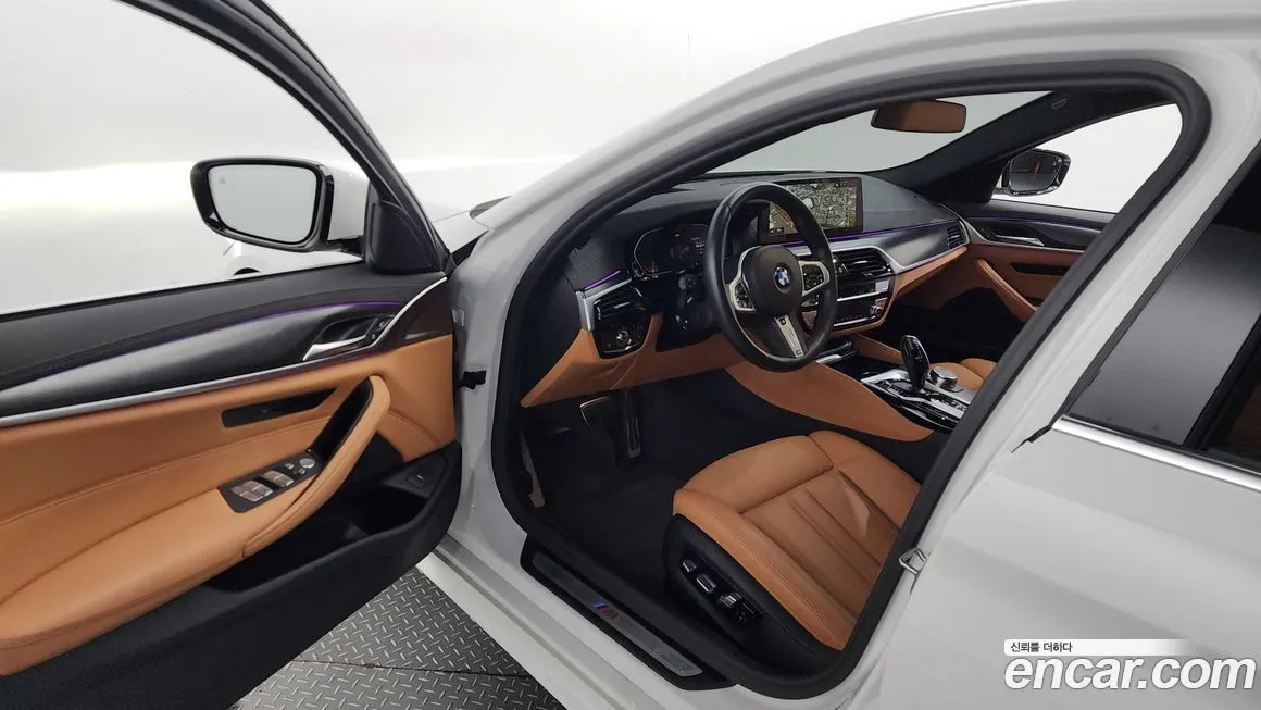 BMW 5-Series 2023 из KR, фото 10