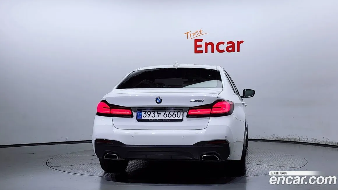 BMW 5-Series 2023 из KR, фото 4