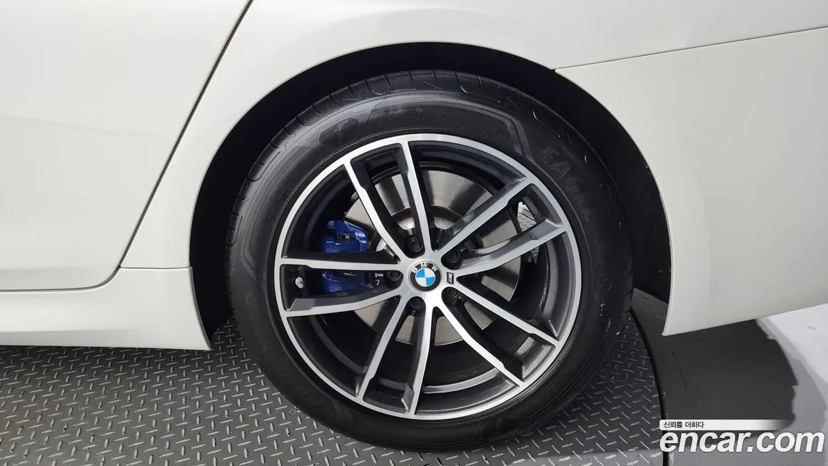BMW 5-Series 2023 из KR, фото 5