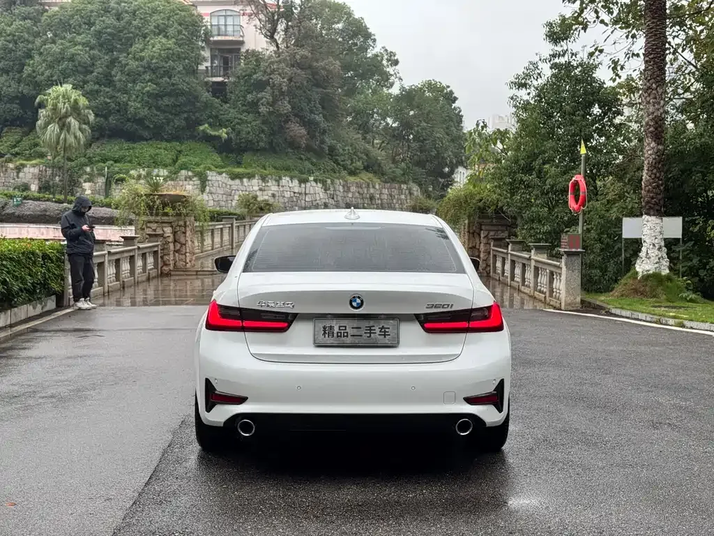 BMW 3 Series 2022 из CN, фото 6