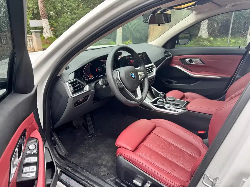 BMW 3 Series 2022 из CN, фото 9