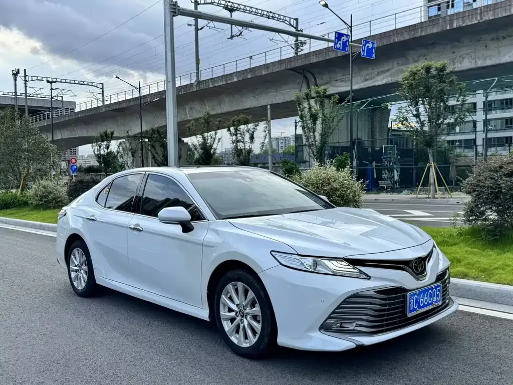 Toyota Camry 2021 из CN, фото 3