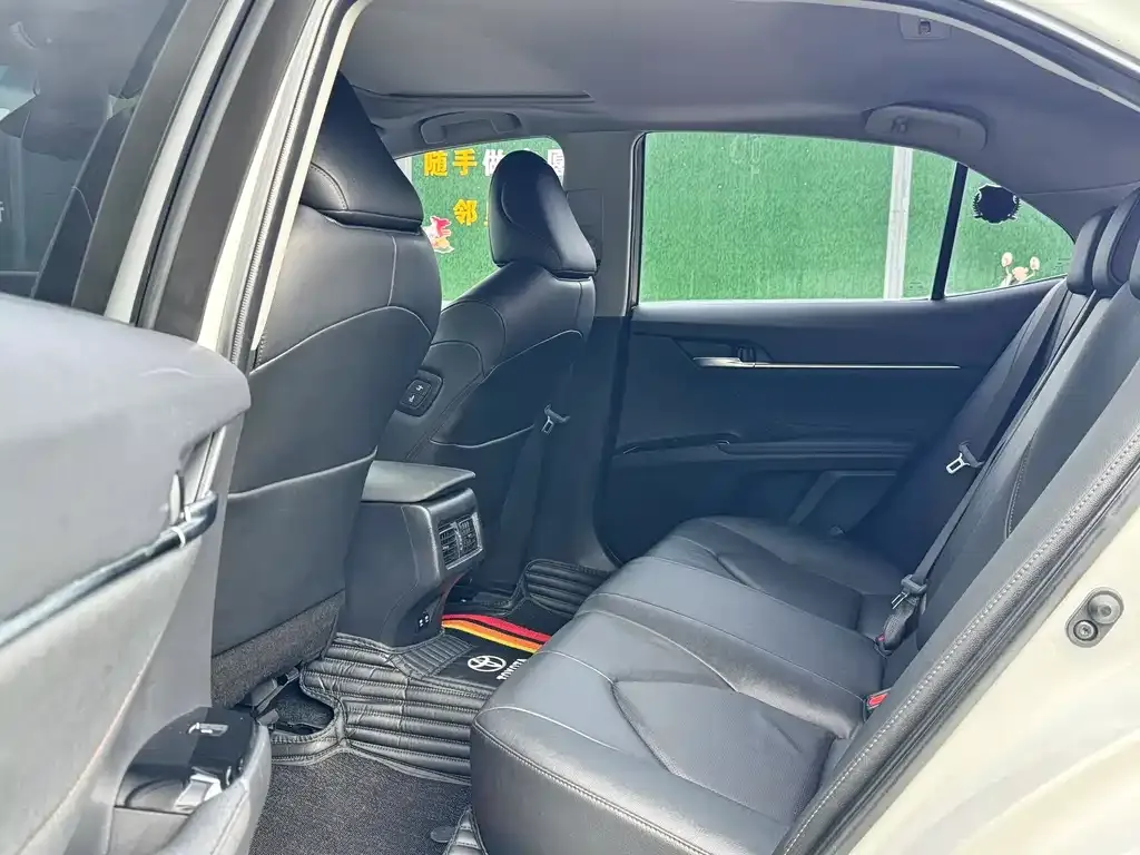 Toyota Camry 2021 из CN, фото 7