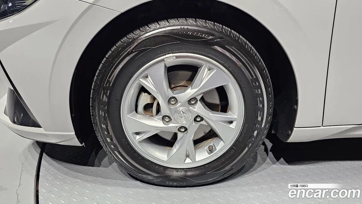 Hyundai AVANTE 2021 из KR, фото 5