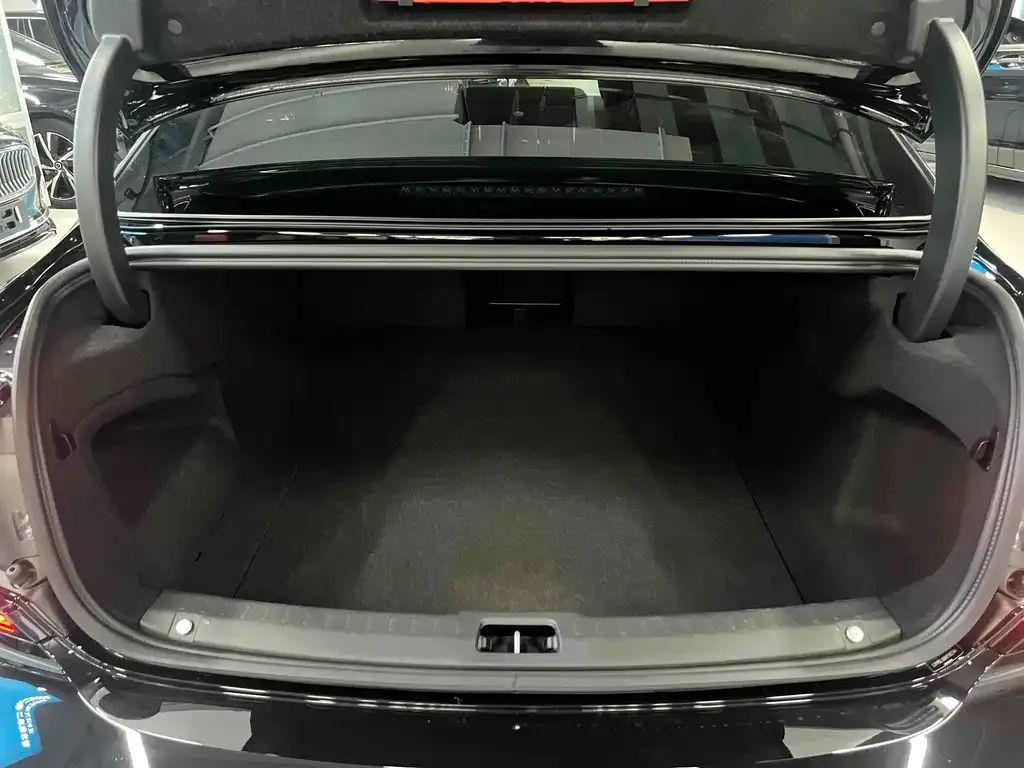 Volvo S90 2024 из CN, фото 10
