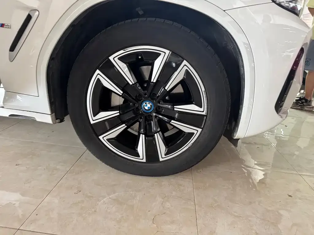 BMW iX3 2023 из CN, фото 8