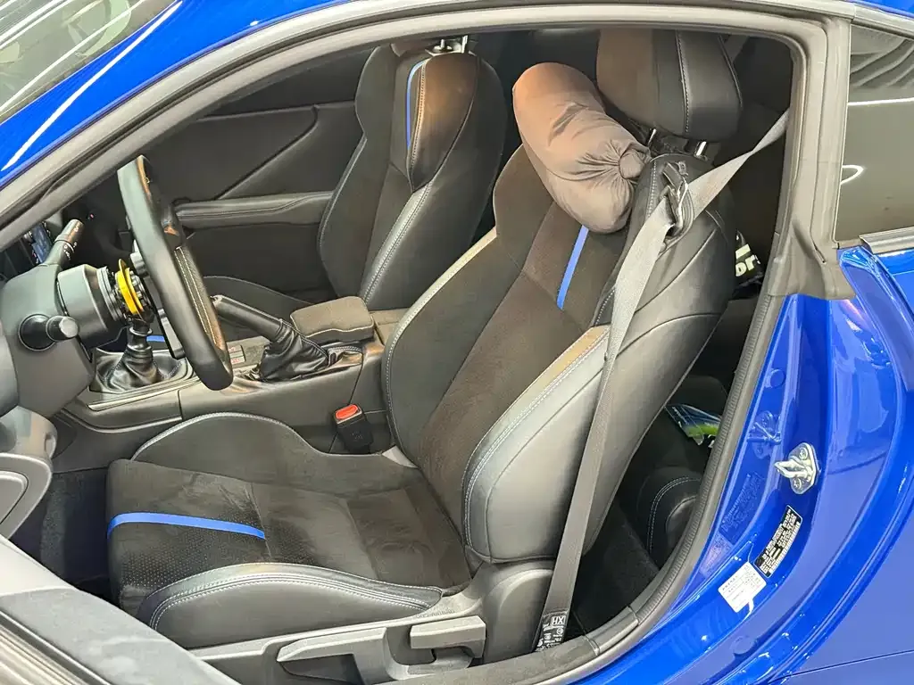 Subaru BRZ 2023 из CN, фото 8