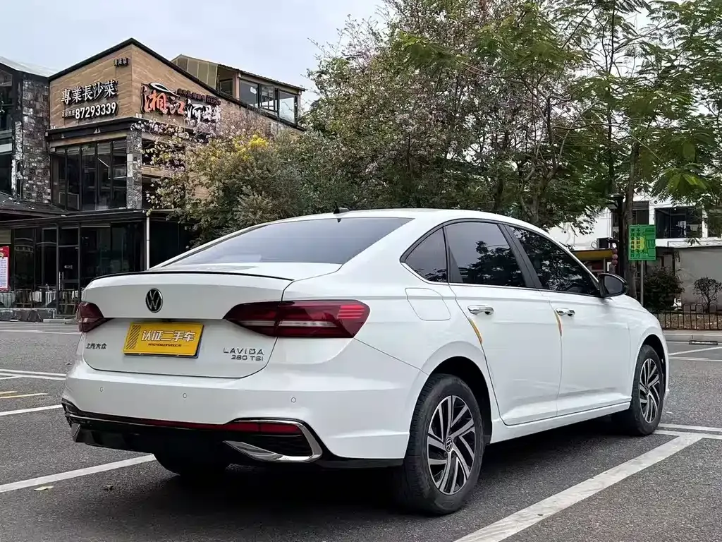 Volkswagen Lavida 2023 из CN, фото 9