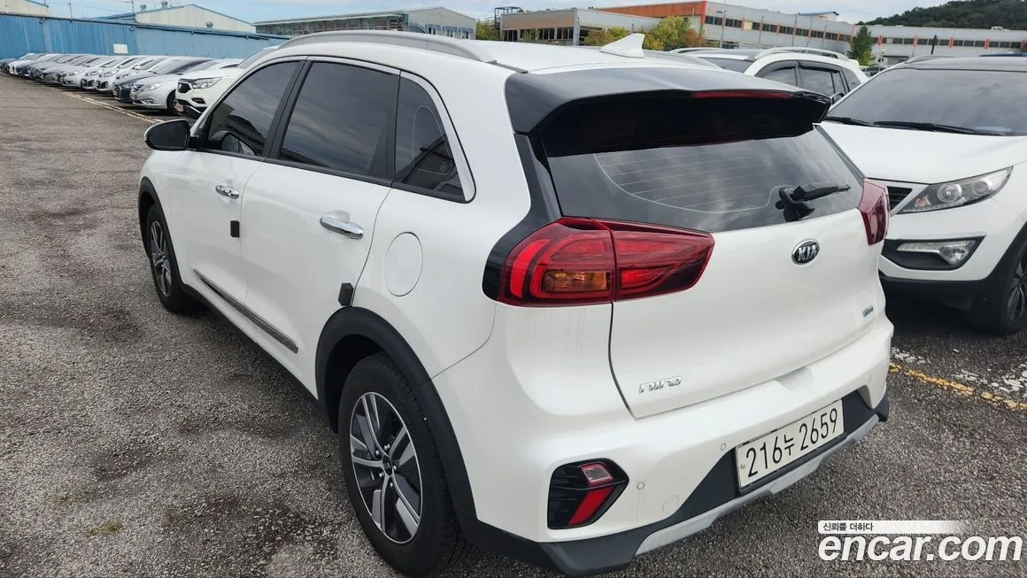Kia Niro — фото 2