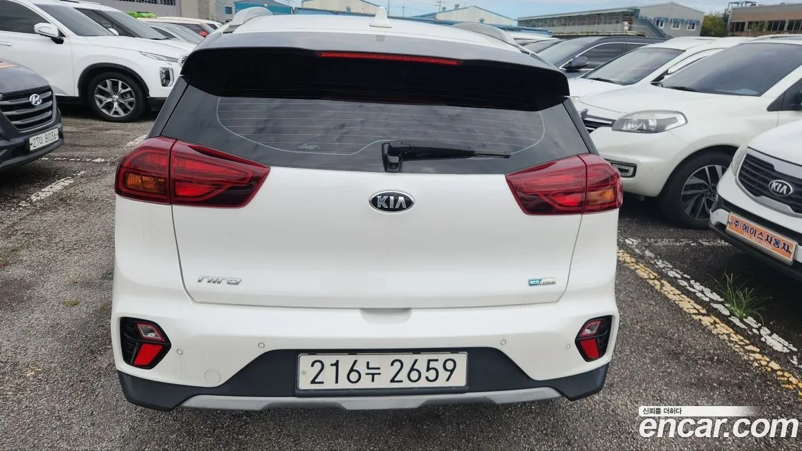 Kia Niro — фото 4
