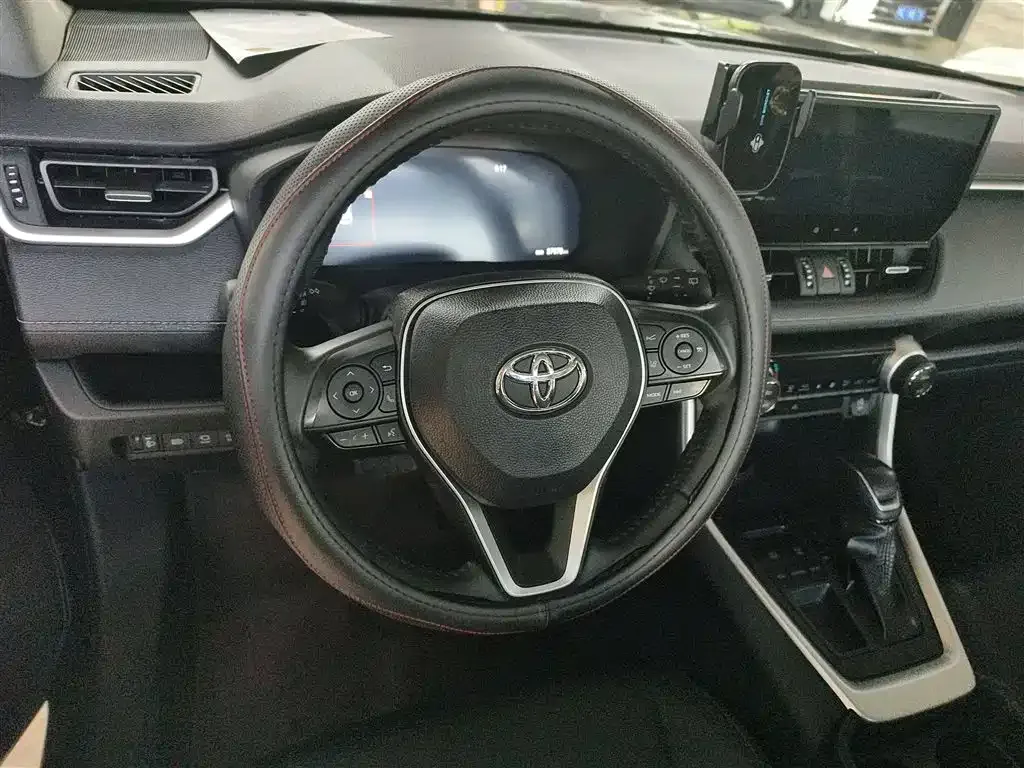 Toyota Wildlander — фото 4