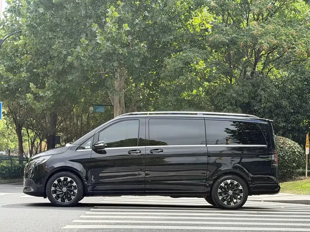Mercedes-Benz V-Class 2025 из CN, фото 3