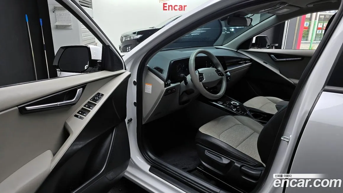 Kia Niro — фото 10