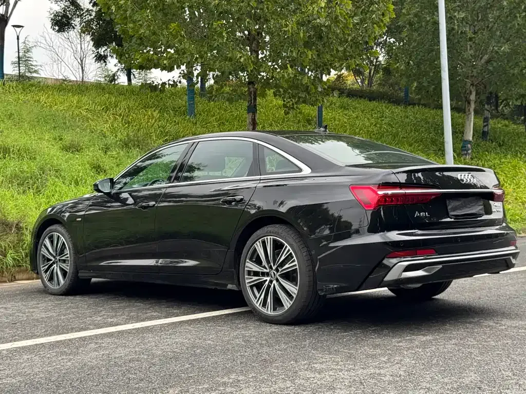 Audi A6L 2025 из CN, фото 7